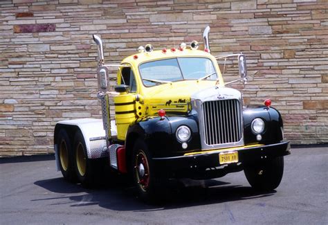 1962 Mack Truck Delivering Loads Of Memories News Sports Jobs