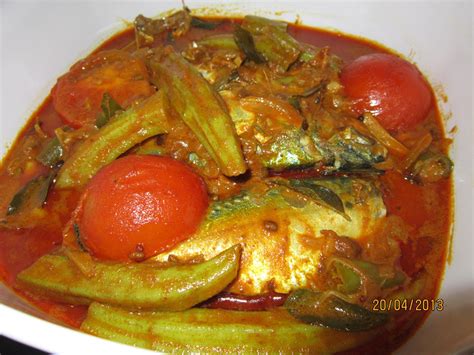 Cara memasak ikan kembung lezat sederhana hai semua. RESEPI CIKGU ANI: KARI IKAN TERMENUNG/IKAN KEMBUNG