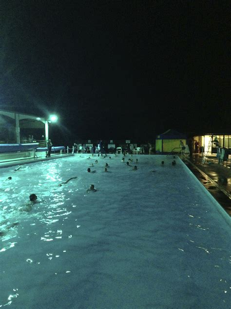 A Successful Final Night Swim Hathersage Swimming Pool
