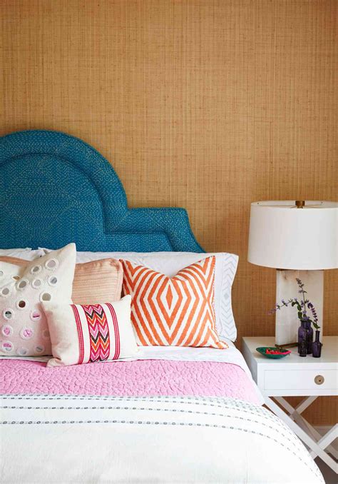 13 Beautiful Bedroom Wallpaper Ideas 2022