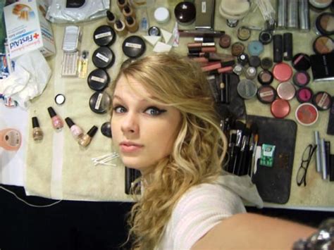 Sharpie Eyeliner Eye Circles Site Taylor Swift Facts Taylor Swift