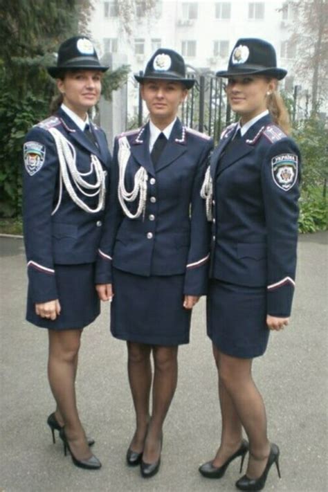 Do Female Police Officers Wear Pantyhosestockings While