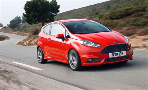 2014 Ford Fiesta St Hatchback First Drive Review Car And Driver