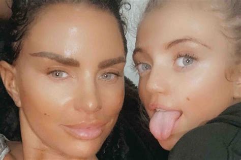 Katie Price Ignores Fan Criticism After Her And Daughter Princess Fake Tan Session Irish