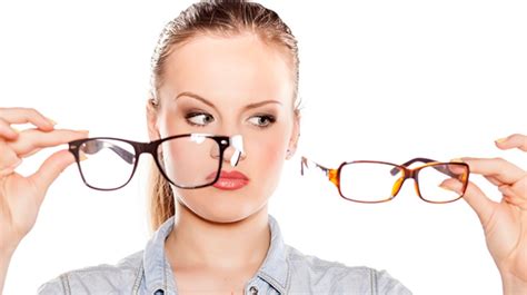aprende a elegir el tipo de gafas que debes usar según la forma del rostro mui