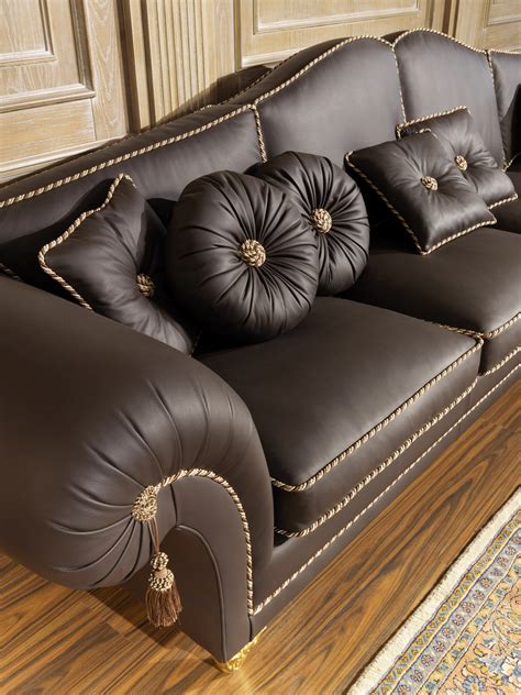 Luxury Sofa In Leather Majestic Vimercati Classic Furniture