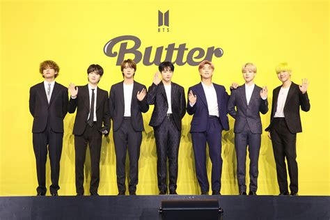 Guzza, jihye yoon, hyejeong park (lumpens). BTS、「Butter」グローバル記者会見でグラミー賞への意欲語る 制作秘話やダンスのポイントも - Real ...