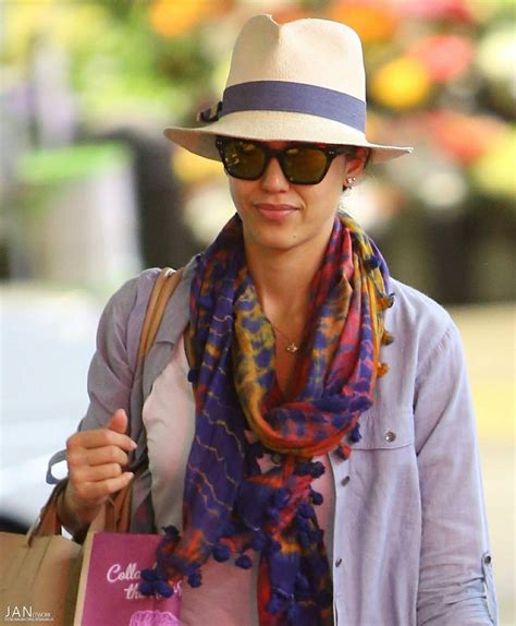 Jessica Alba Shopping At Whole Foods In Beverly Hills Hawtcelebs