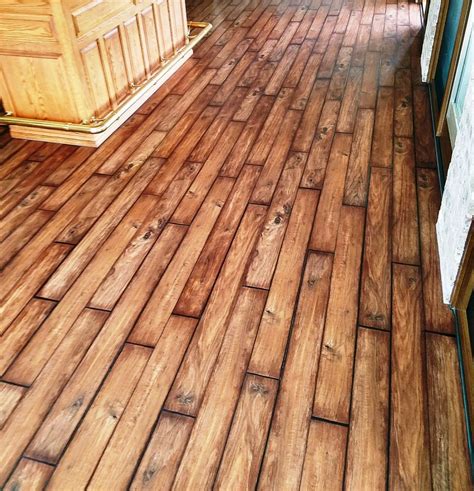 How would you use hardwood vs lvt vs lvp flooring in your home? Looks like a beautifully installed hardwood right??? Guess ...