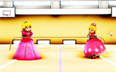 Nintendo Tug Of War Peach Vs Peachette By