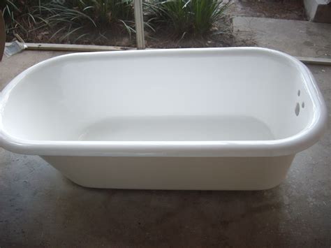 The cost of tub reglazing is lower than the cost of a full tub replacement or the cost of a new liner. Bathtub Reglazing Specialist, INC. | Tub remodel, Reglaze ...