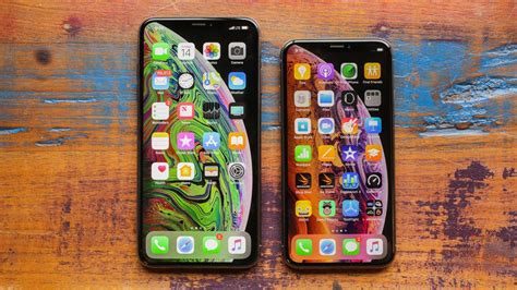 Do you want a larger phone? The iPhone XS Max behemoth shown from every angle - CNET