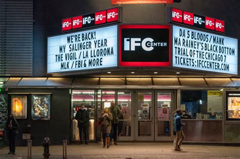 New York Cinemas Reopen Film Titles Return To Manhattan Marquees See