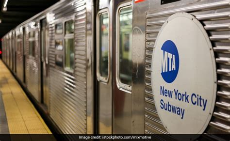 Man Dragged To His Death After Clothing Gets Caught On New York Subway