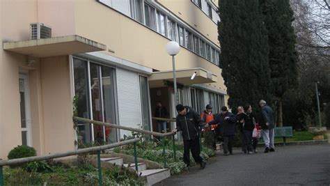 figeac 41 résidents logés dans l ancien hôtel 3 étoiles ladepeche fr