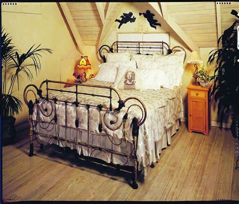 Iron Beds Colony King Size Cathouse Antique Iron Beds