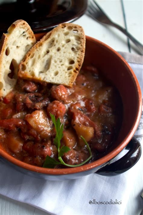 Polpo in umido (purpu alla pignata). il bosco di alici: Purpu alla pignata