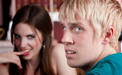 When Dating Gets Weird 10 True Stories From A Troubled Past Weekly Gravy