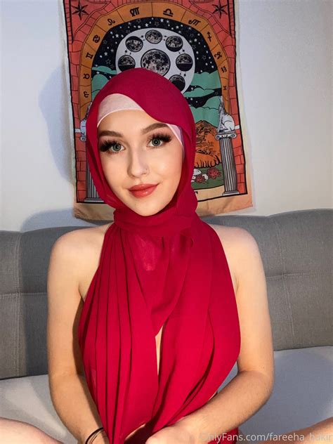 Hijab Fareeha Bakir