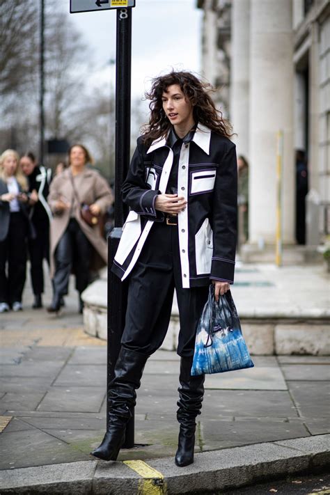 the best street style looks from london fashion week fall 2020 london fashion week street