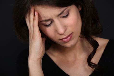 Untuk mengetahui bagaimana cara mengatasi sakit kepala bagian belakang, maka anda perlu mengenali gejalanya lebih lanjut. bahagia: Sakit Kepala Bagian Depan Dekat Mata