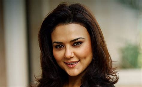 preity zinta hd wallpapers free download bollywood actress with dimples wallpaperuse