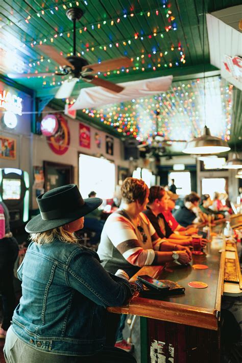 wisconsin s last lesbian bar is in milwaukee milwaukee magazine