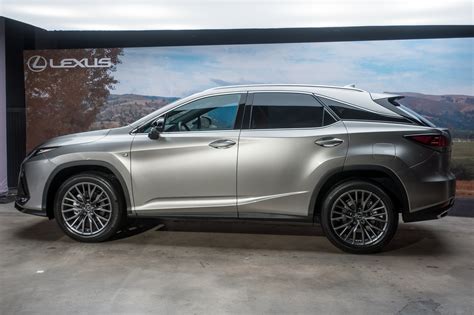 Select grade ux f sport takumi. CAR WARS! WHICH Looks BETTER? 2020 Lexus RX Or New 2021 ...