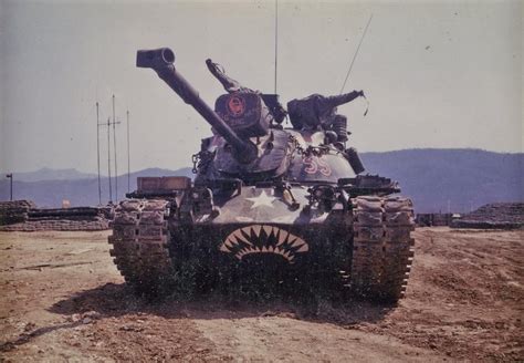 Vietnamwarera Zig Zag Men M48 Tank Of 110 Cavalry Lz Action 1971