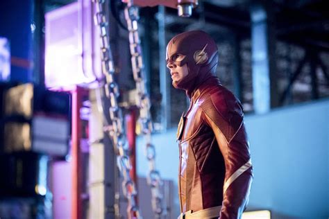 The Flash Season 4 Episode 2 Trailer Images Reveal The New Suit Collider