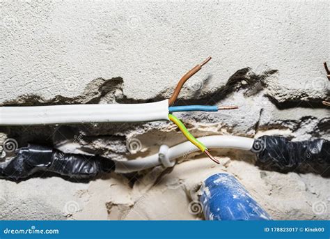 Cut Single Phase Cable In The Wall Of The House Phase Neutral And