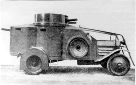 Warwheelsnet Lancia Izm Model 1918 Armored Car