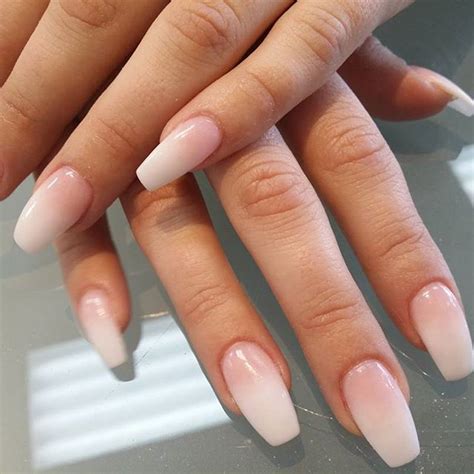 As you can see, the result is very chic and easy to wear. Ombre nails light pink and snow white!! Healthier nails ...