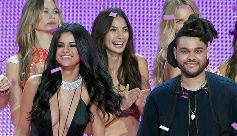 Selena Gomez And The Weeknd Spotted Kissing Cbs News