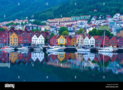 Bergen Waterfront Bergen Norway Coastal City Established 1070