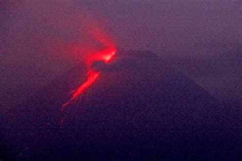 Indonesian Volcano Churns Out Fresh Clouds Of Ash Lava Java