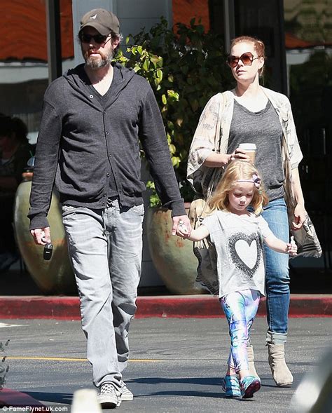 Amy Adams Goes For Coffee With Fiance Darren Le Gallo And Daughter