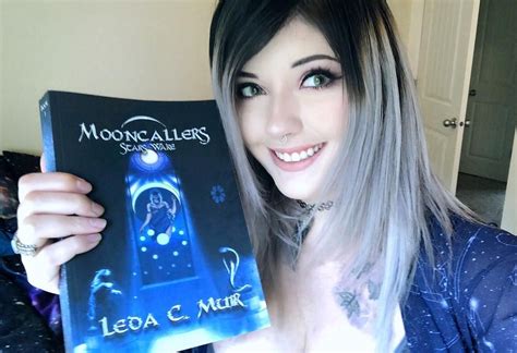 Mooncaller Leda Muir 🌙♌︎ Theledabunny Instagram Photos And Videos