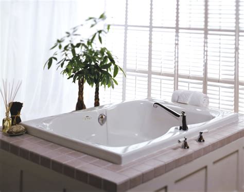 What is the price range for jacuzzi bathtubs? Faucet.com | ESP6060WCL1HXW in White by Jacuzzi