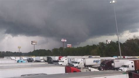 Tornadoes Kill At Least 23 In Lee County Alabama Bbc News