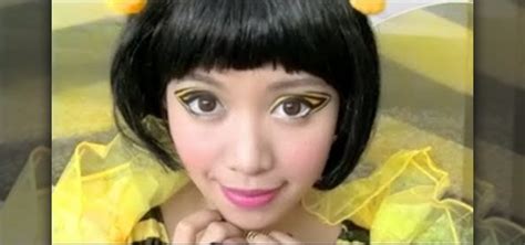 How To Create An Adorable Bumble Bee Makeup Look For Halloween Makeup