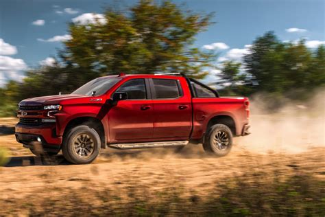 Chevrolet Debuts New Silverado Rst Off Road And Accessories Equipment