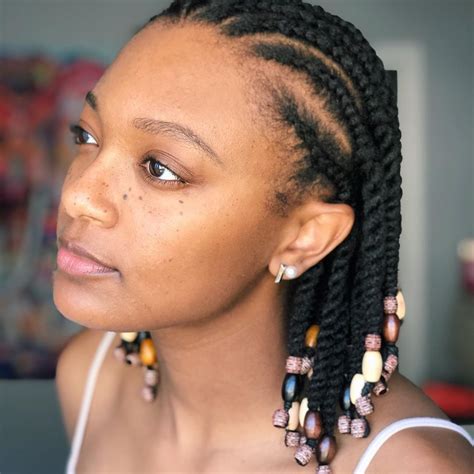 The leaves may vary a bit from each other unless you are a perfectionist i'd suggest making three of those leaves per piece, as it much easier to work with this length of wire, and faster to attach the leaves to the base. Summer style inspo 💫 Beads are great to put on your twists ...