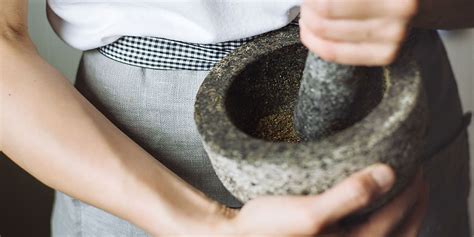 How To Use A Mortar And Pestle Properly