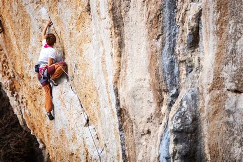 How To Lead Climb A Practical Guide The Adventure Junkies
