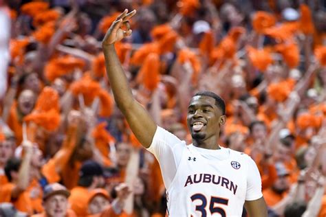 Auburn Tries To Sustain Success With Pearls Youngest Team The