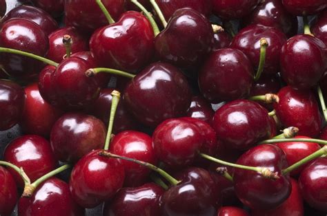 Varieties Of Sweet Cherries From Bings To Tulares