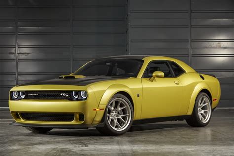 2020 Dodge Challenger 50th Anniversary Edition Celebrates Birthday With Gold Touches And Badges