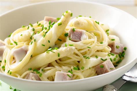 Spaghetti met ham en asperges Recept