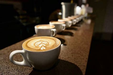 good morning coffee lovers 🌻☕ i always admire the baristas that make their cups into works of